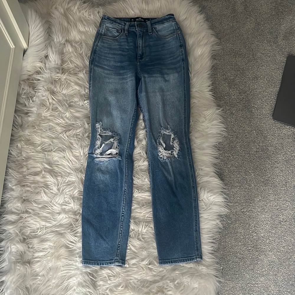 hollister ultra high rise mom jeans